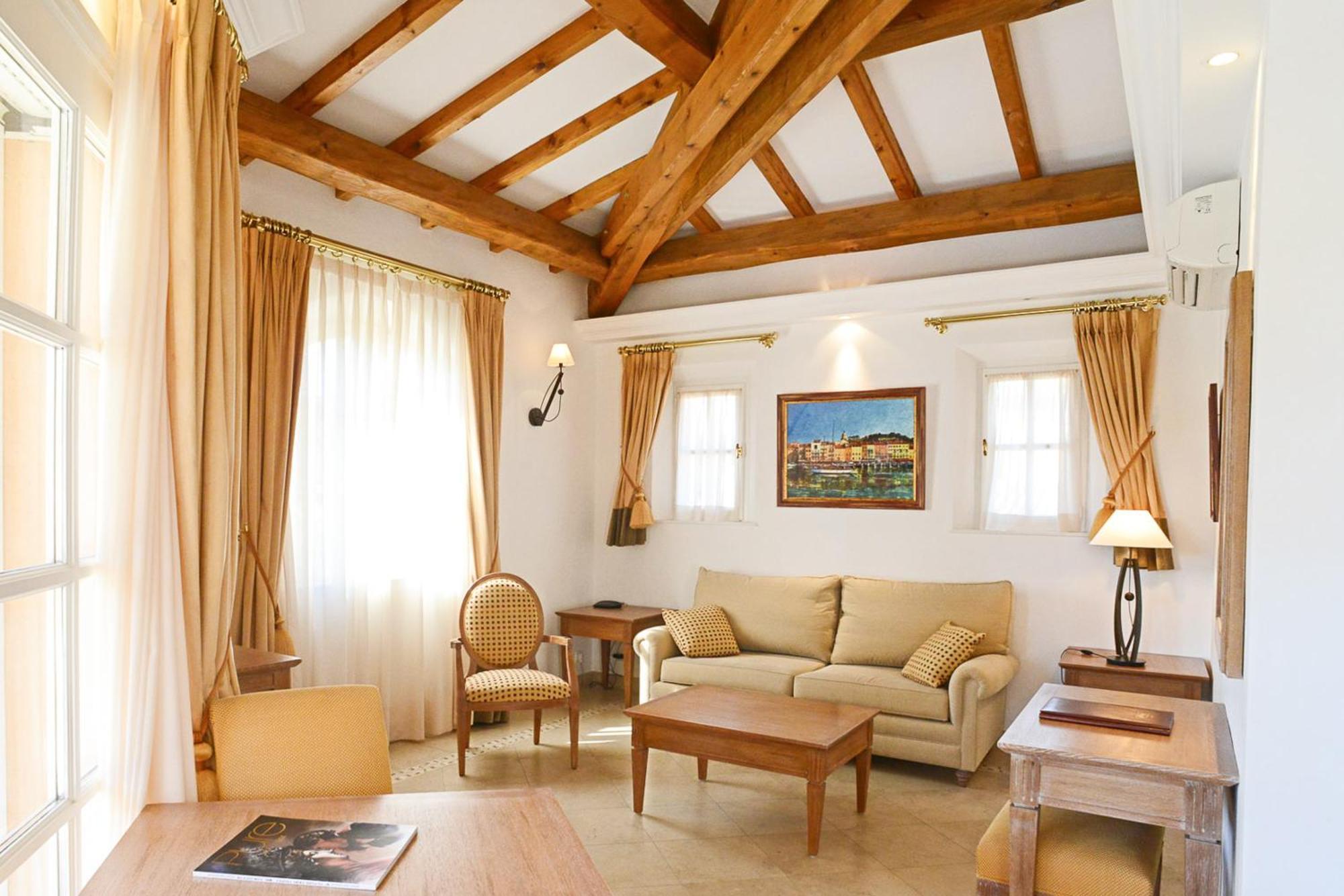 Domaine De L'Astragale Hotel Гасен Екстериор снимка