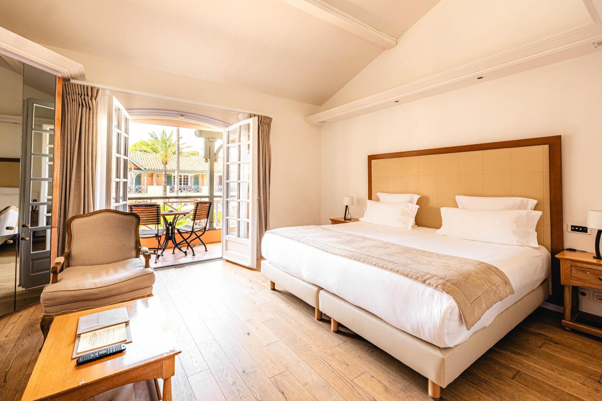 Domaine De L'Astragale Hotel Гасен Екстериор снимка